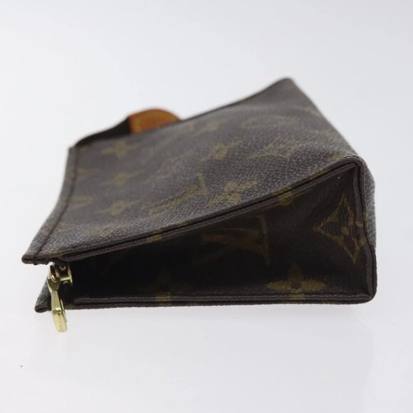 LOUIS VUITTON Monogram Poche Toilette 15 Pouch - Picture 4 of 16
